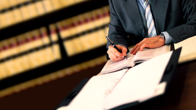 The Guide to Choosing the Best Personal Injury Attorney