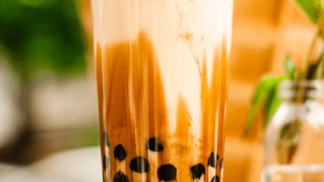 Bubble Bliss in a Flash: Mastering Instant Bubble Tea at Home!